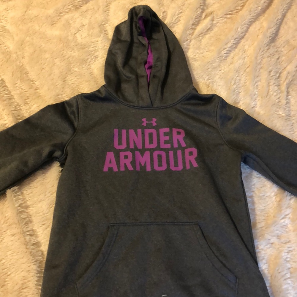 Under Armour sweatshirt